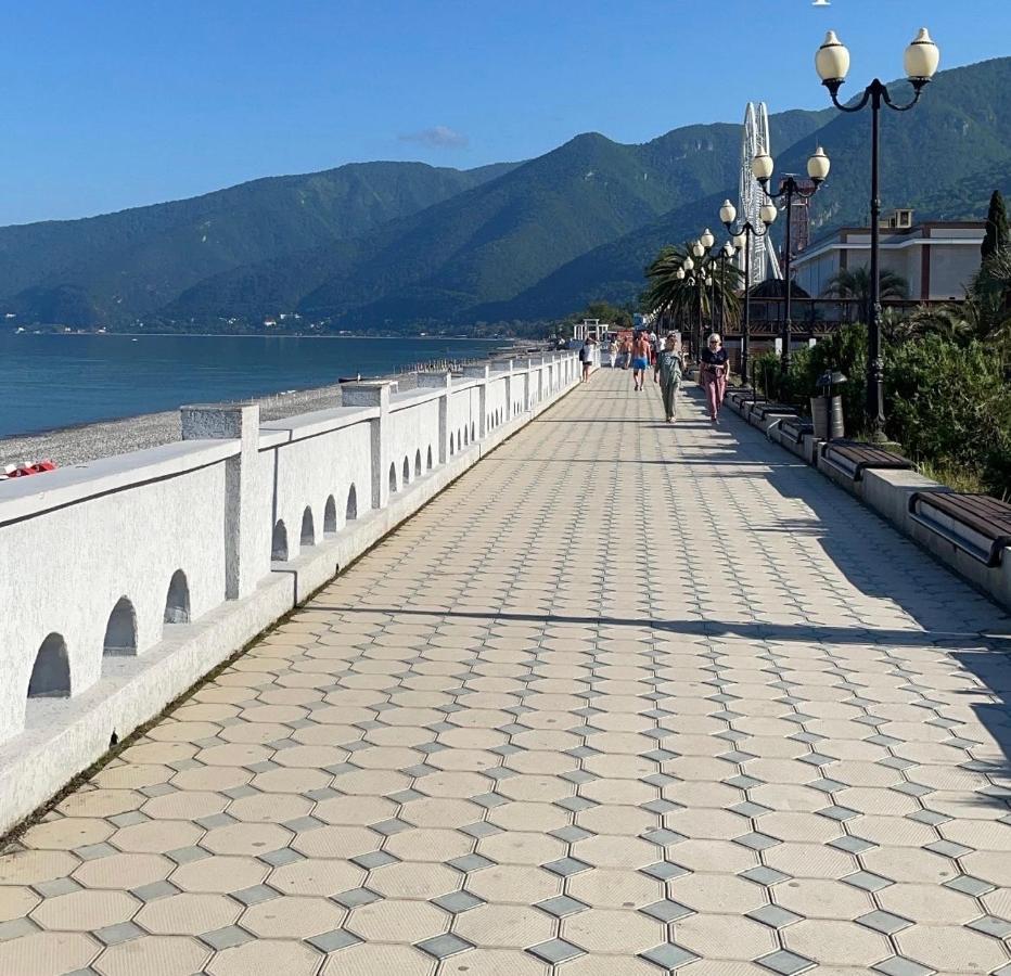 Мини-Отель New Gagra Dış mekan fotoğraf